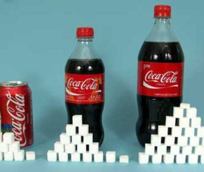 Megmutatjuk mit viszel be a szervezetedbe, ha coca-colát iszol Ezt iszod pontosan, ha coca-colát iszol