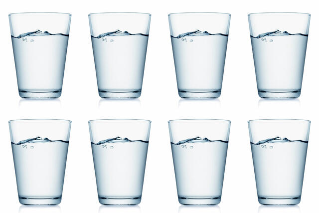 8 pohár víz a szervezetbe