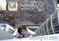 Alain Robert és a 828 méter magas Burj Khalifa Torony Dubaiban