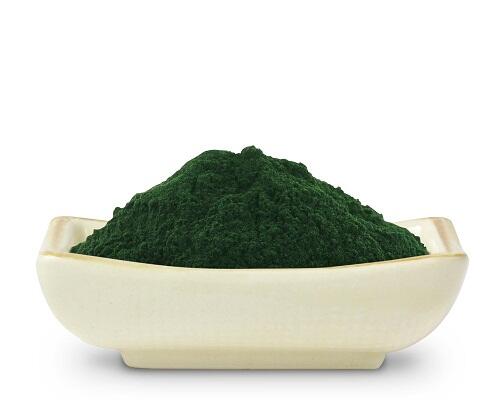 9 ok, miért egyél naponta spirulinát A spirulina algát a „szuperételek” kategóriába sorolják, és nem érdemtelenül. Ez a jelző olyan élelmiszereket jelöl, amelyek teli vannak tápanyagokkal, számos enzimet tartalmaznak, magas a klorofilltartalmuk, és összességében bázikus hatást mutatnak a sze