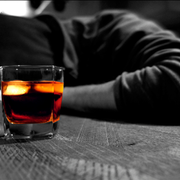 Az alkoholfogyasztás nem csak a májat teszi tönkre, hanem rákot is okoz Az alkoholfogyasztás nem csak a májat teszi tönkre, hanem rákot is okoz